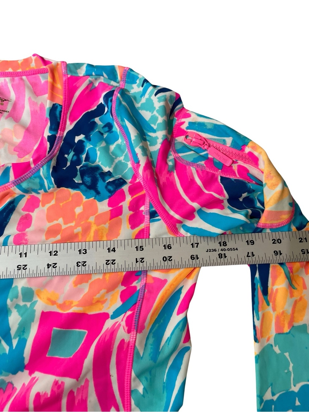 Lilly Pulitzer UPF 50+ Luxletic Kona Sunguard Rash Guard Goombay Smash M SWIM - Picture 4 of 10